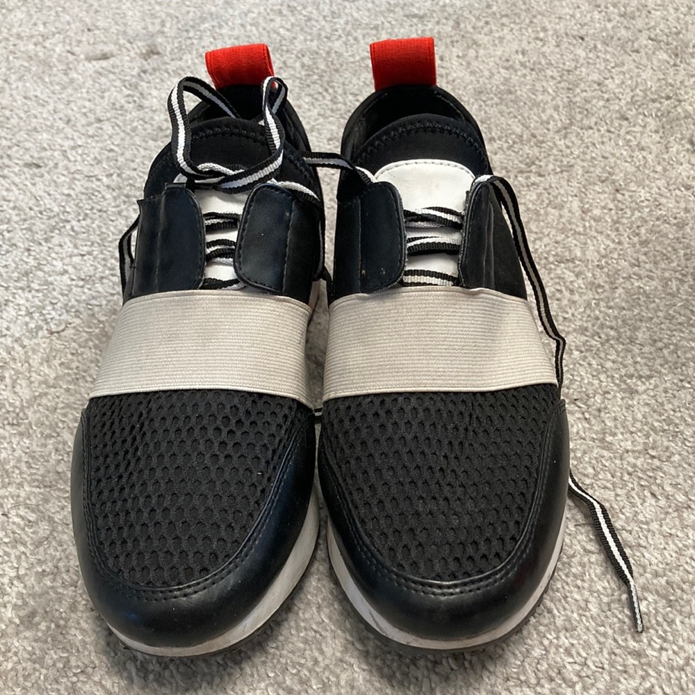 Steve Madden Antics Black&Red Sneakers size 7.5